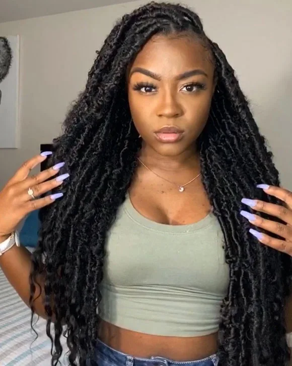 Messy distressed faux locs