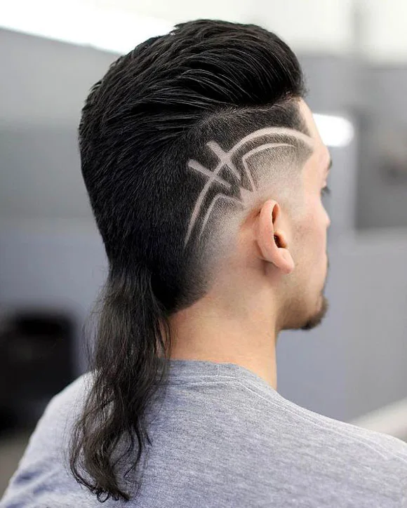 Mullet Tail with Patterned Fade