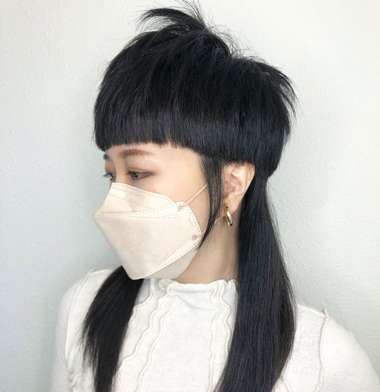Layered Jellyfish Haircut with Textured Fringes
