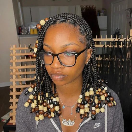 Spiral Box Braids with Side Parted Structure