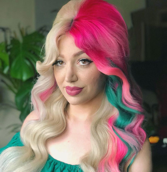 Vintage Bob with Curly Manes