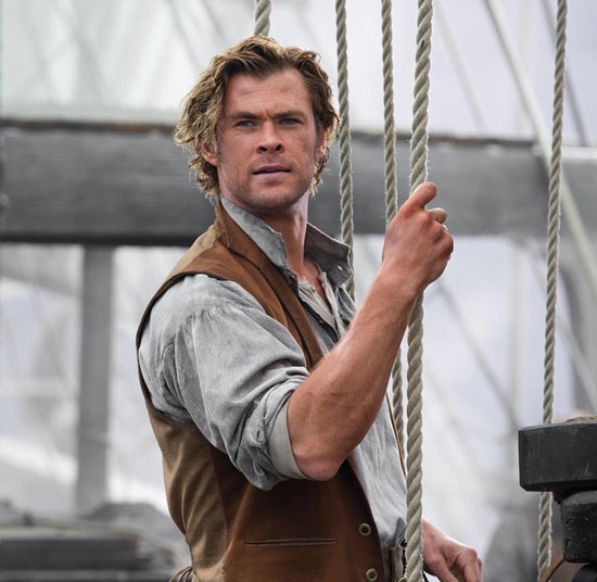 In the Heart of the Sea's Side-Part Frizzy Hair