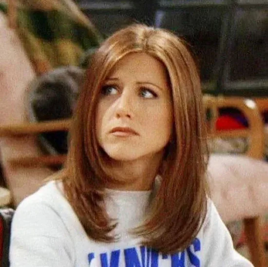 Jennifer Anniston's Straight Layered Bob