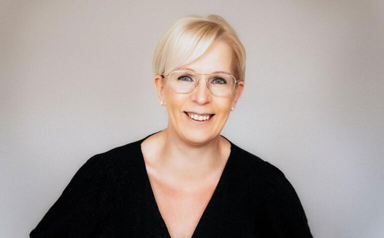 18 Amazing Low Maintenance Hairstyles For Seniors With Thin Hair