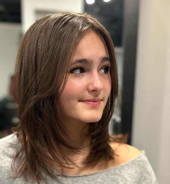 Middle Parted Straight Lob